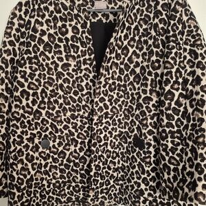 Beautiful Leopard Print Women's Jacket. Chico's Brand.